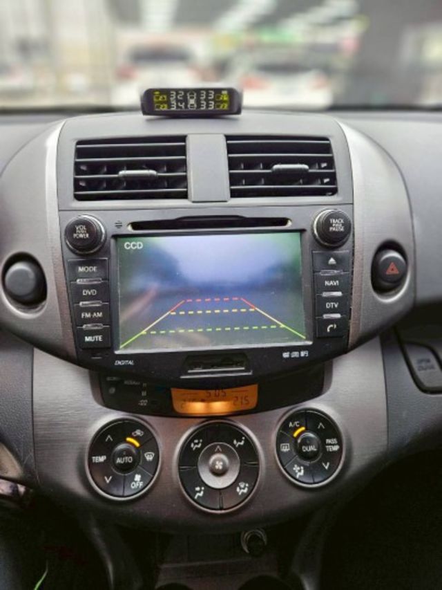 定速巡航 電動座椅 恆溫空調 便宜空間大  第14張相片