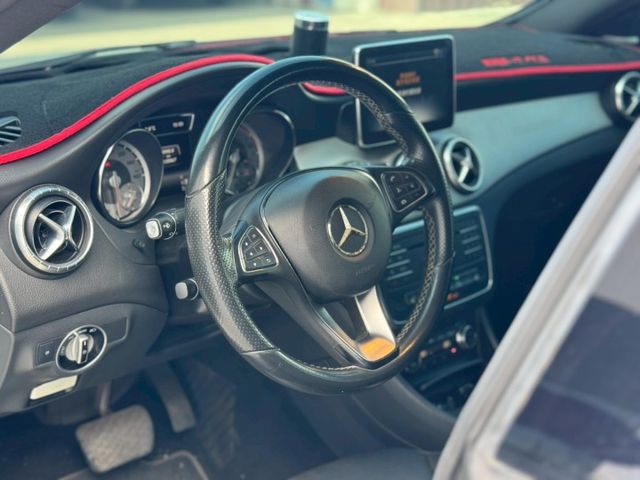 倒車顯影 柏林音響 IEKY 摸門 天窗 HK 盲點 雙前座電動加熱座椅 45包  第7張相片