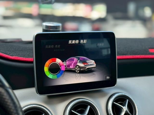 倒車顯影 柏林音響 IEKY 摸門 天窗 HK 盲點 雙前座電動加熱座椅 45包  第13張相片