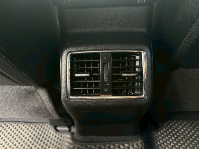 U6 GT  第14張相片