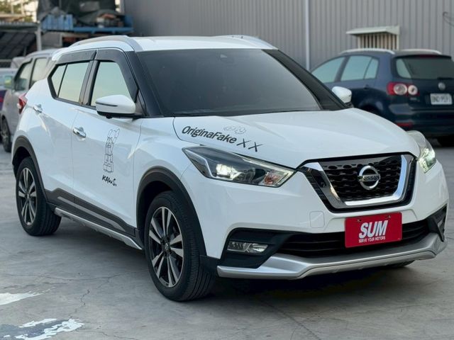 KICKS  第1張相片