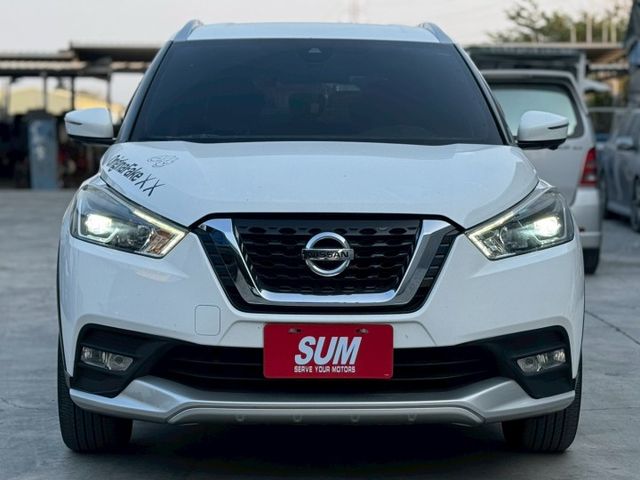 KICKS  第2張相片