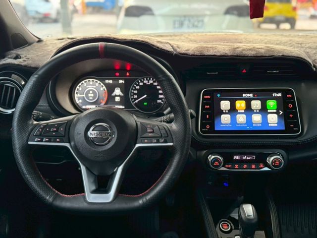 KICKS  第10張相片