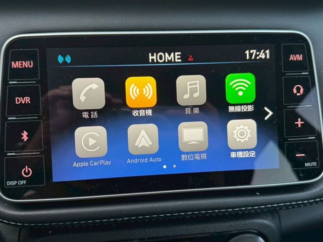 KICKS  第15張相片