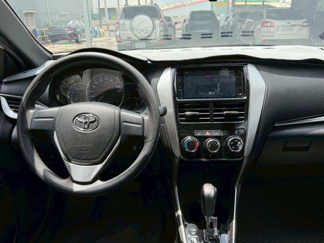 YARIS  第10張相片