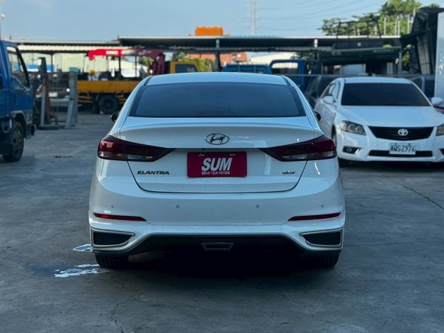 SUPER ELANTRA  第5張相片