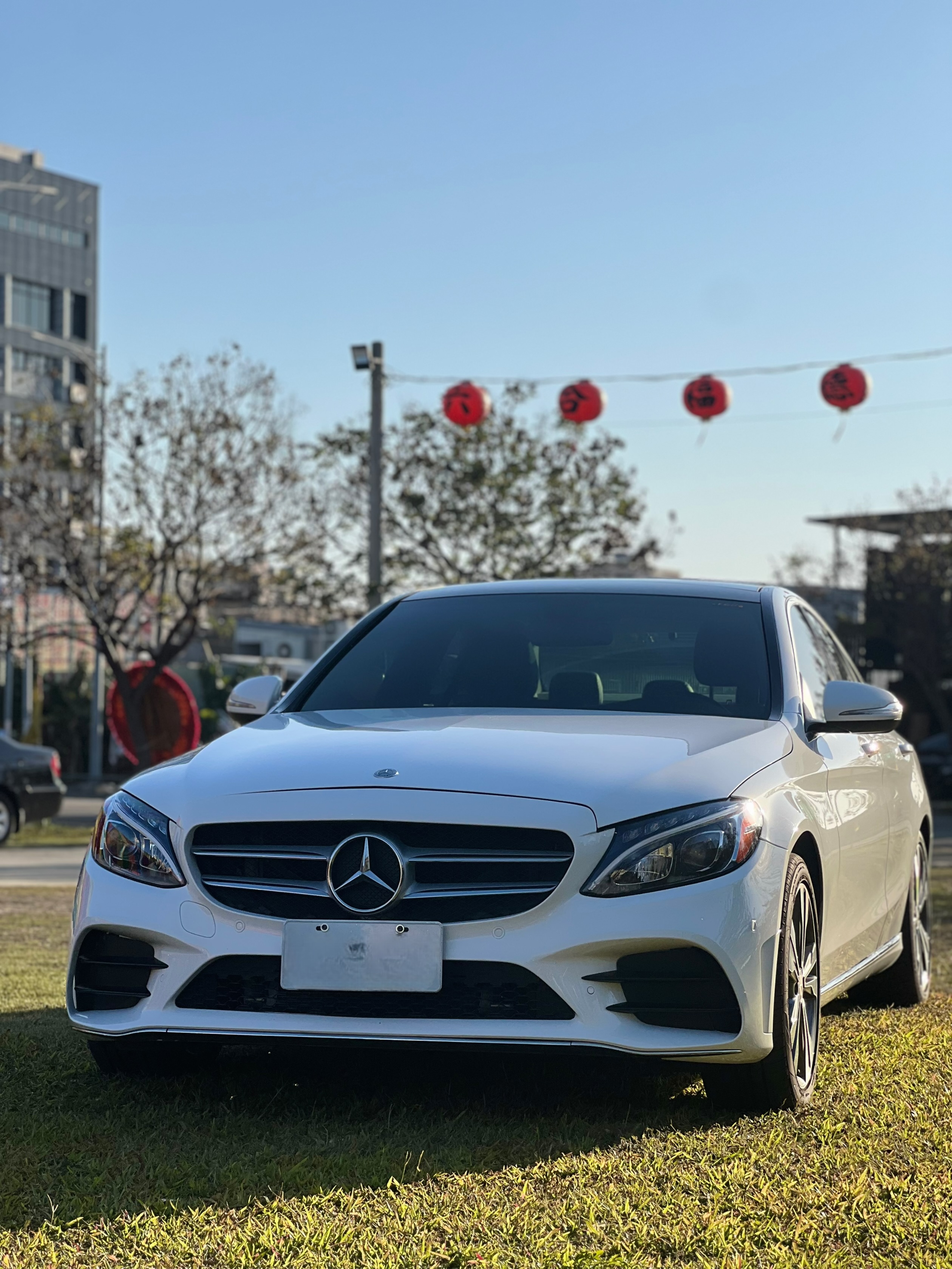 15。C300。白色米內裝。70有找!  第2張相片