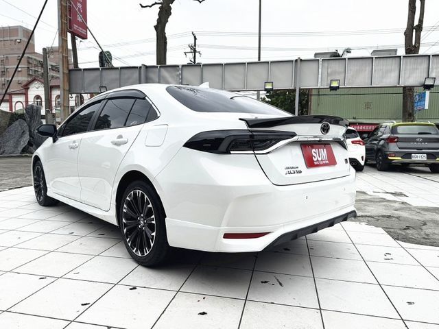 GR SPORT 空力套件 / 尾翼/盲點偵測 /ACC跟車/車道偏移/抬頭顯示器/摸門  第5張相片
