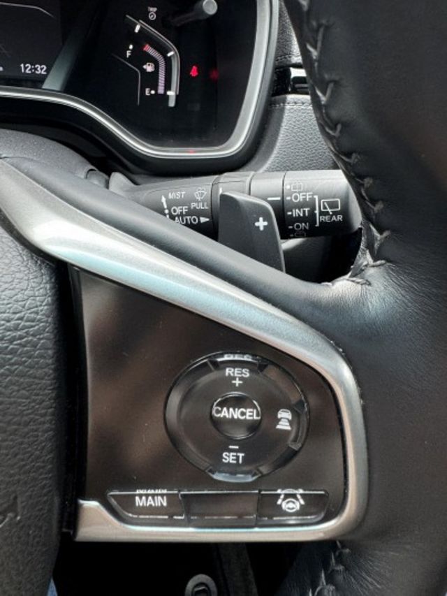 CR-V 1.5 S頂配，全景天窗 /雙前電動椅 /感應式電動尾門 ACC跟車/ 盲點偵測/ 車道偏離  第15張相片