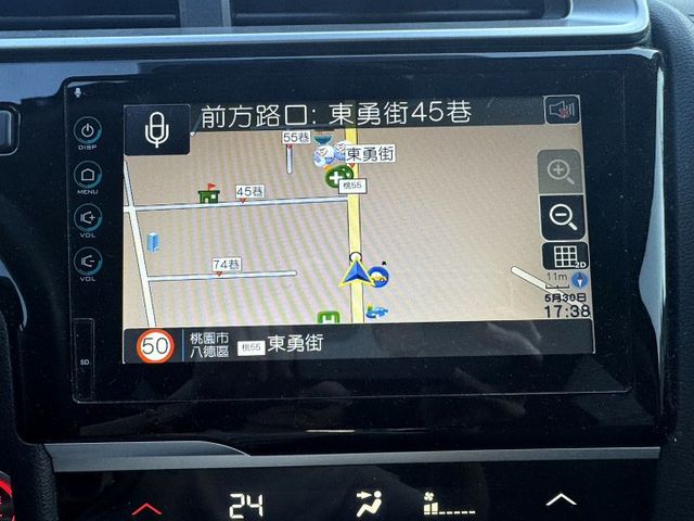 頂規S版/ 8安/i-key/摸門/定速/循跡/換檔撥片/導航 /倒車顯影/里程保證  第17張相片