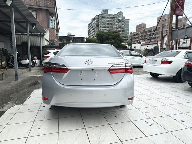 僅跑3萬公里/里程保證/一手車 / 原版件/I KEY/摸門/循跡/定速/盲點/抬頭顯示器.....  第6張相片