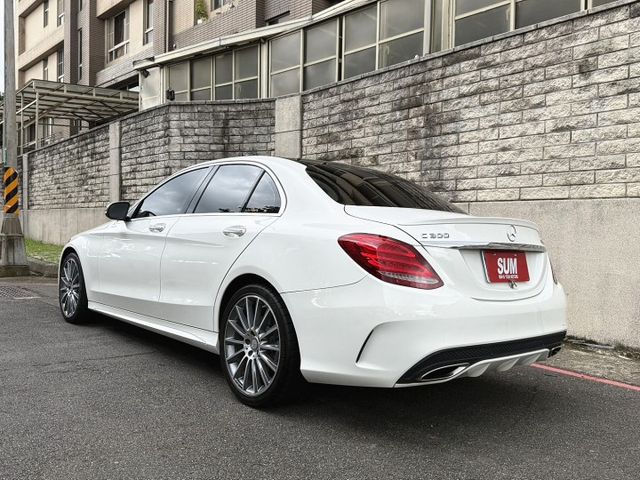 C300 AMG 4MATIC/★盲點★I~KEY★9安★19吋AMG圈★全景天窗★摸門★柏林之音★SPORT模式  第5張相片