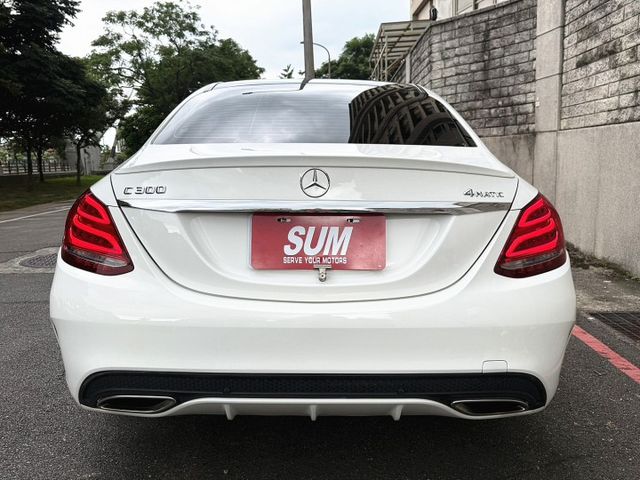 C300 AMG 4MATIC/★盲點★I~KEY★9安★19吋AMG圈★全景天窗★摸門★柏林之音★SPORT模式  第6張相片