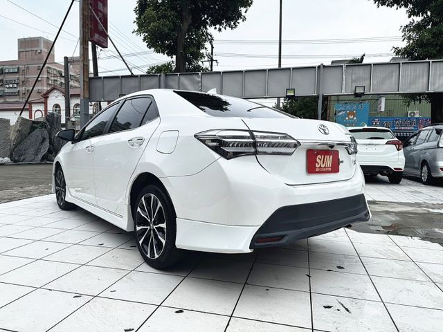 X版,SPORT模式 , 不留不留 隨便賣 ,空力套件,原版件,I-KEY /摸門/盲點/抬頭顯示器/換檔撥片/感應頭燈  第4張相片