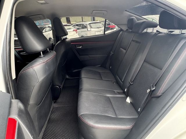 X版,SPORT模式 , 不留不留 隨便賣 ,空力套件,原版件,I-KEY /摸門/盲點/抬頭顯示器/換檔撥片/感應頭燈  第12張相片