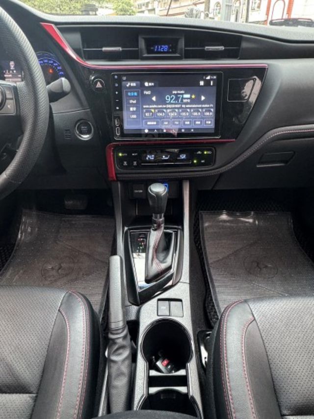 X版,SPORT模式 , 不留不留 隨便賣 ,空力套件,原版件,I-KEY /摸門/盲點/抬頭顯示器/換檔撥片/感應頭燈  第14張相片