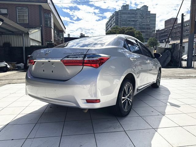 漂亮車,I-KEY /SPORT模式/ECO節能/摸門/BSM盲點偵測 /抬頭顯示器/定速 /恆溫 /循跡/導航/顯影  第6張相片