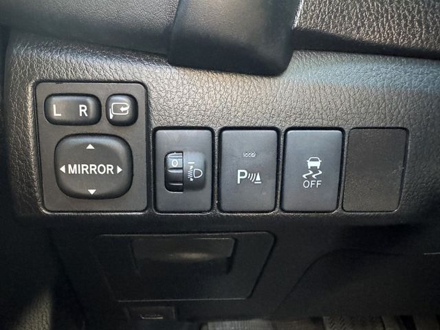 漂亮車,I-KEY /SPORT模式/ECO節能/摸門/BSM盲點偵測 /抬頭顯示器/定速 /恆溫 /循跡/導航/顯影  第12張相片