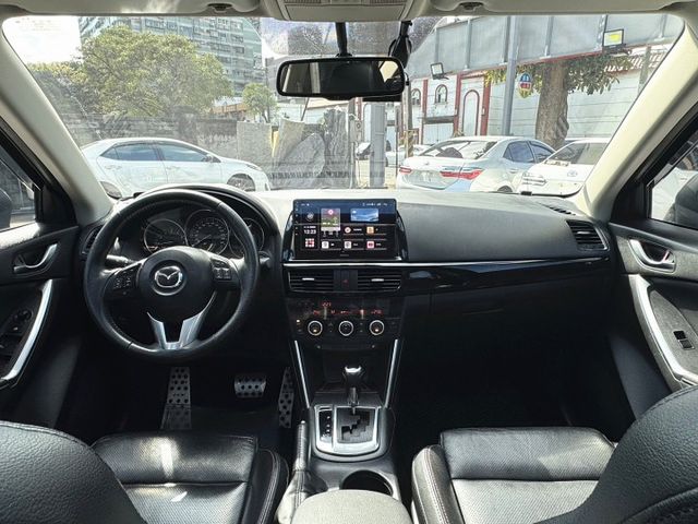 Skyactiv-G, AWD四輪驅動,天窗/摸門/定速/循跡/HID頭燈 /感應頭燈/感應雨刷/駕座電動椅/雙前電熱椅  第8張相片