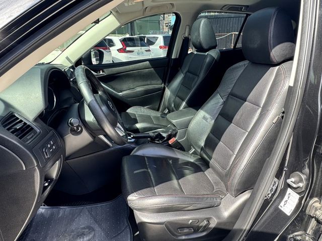 Skyactiv-G, AWD四輪驅動,天窗/摸門/定速/循跡/HID頭燈 /感應頭燈/感應雨刷/駕座電動椅/雙前電熱椅  第10張相片