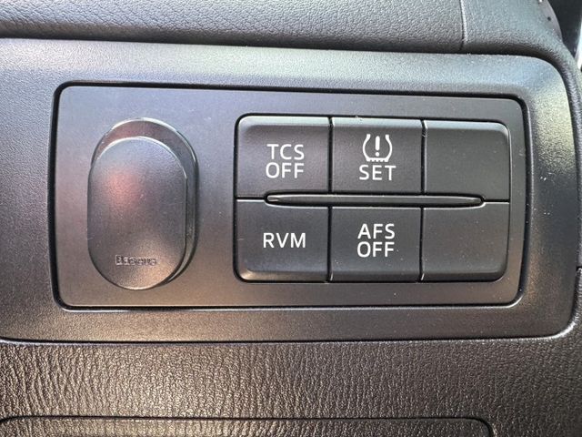 Skyactiv-G, AWD四輪驅動,天窗/摸門/定速/循跡/HID頭燈 /感應頭燈/感應雨刷/駕座電動椅/雙前電熱椅  第15張相片