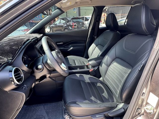 小休旅1.6旗艦版,小改款.僅跑3萬2 內外如新 一手車,ACC跟車/車偏 /盲點/環景/感應LED頭燈  第10張相片