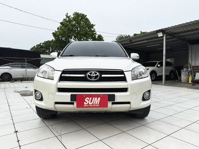 2.4 G尊貴版,天窗 /駕座電動椅/恆溫/定速/安卓機/導航/倒車顯影/循跡防滑/CarPlay,大空間  第2張相片