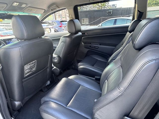 Wish 2.0 Z版,六人座大空間,安卓機＋Apple CarPlay ,倒車顯影.抬頭,行車記錄器,自動頭燈  第10張相片