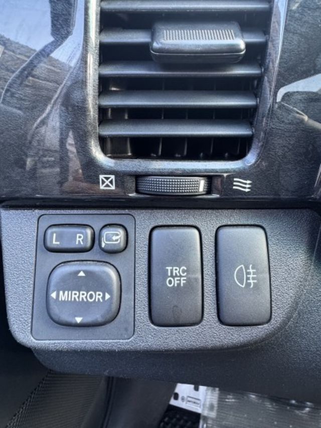 Wish 2.0 Z版,六人座大空間,安卓機＋Apple CarPlay ,倒車顯影.抬頭,行車記錄器,自動頭燈  第13張相片
