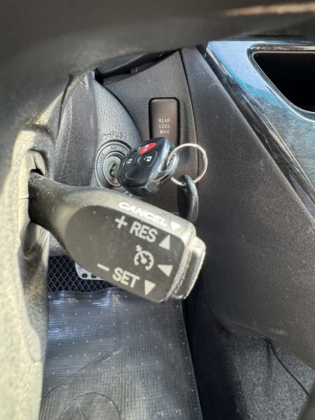 Wish 2.0 Z版,六人座大空間,安卓機＋Apple CarPlay ,倒車顯影.抬頭,行車記錄器,自動頭燈  第15張相片