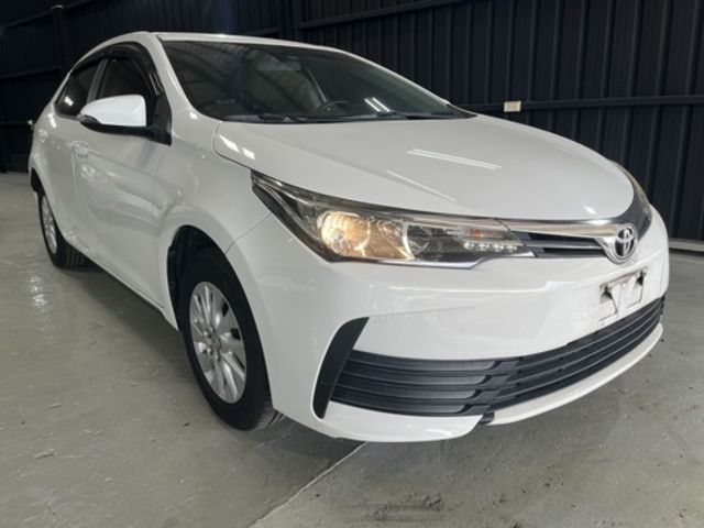 TOYOTA豐田 ALTIS  第3張相片
