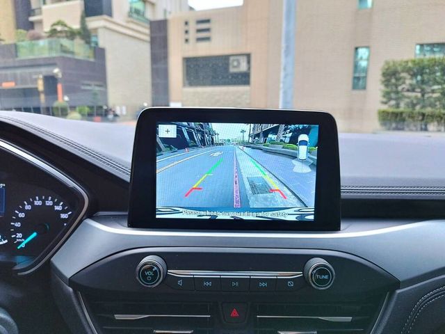 VOLKSWAGEN福斯 TIGUAN  第8張相片