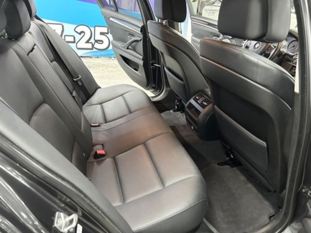 BMW寶馬 520D  第9張相片