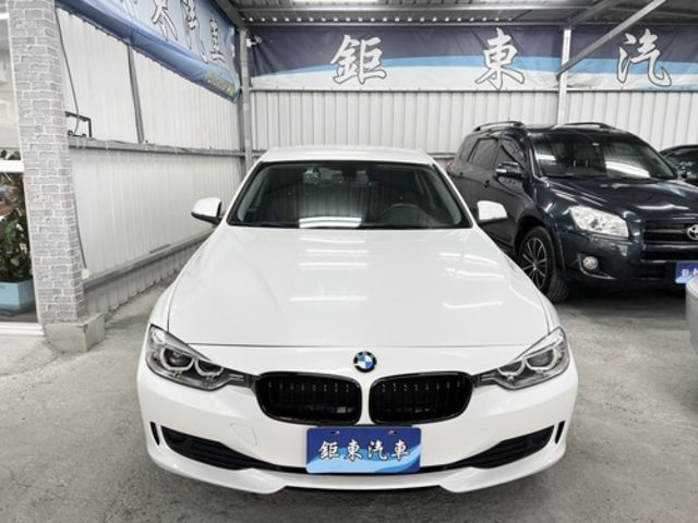 BMW寶馬 318D SEDAN  第2張相片