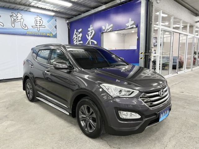 HYUNDAI現代 SANTA FE  第3張相片