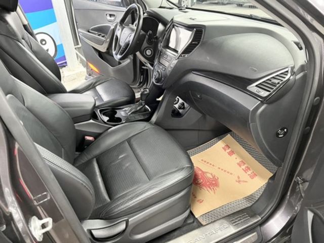 HYUNDAI現代 SANTA FE  第8張相片