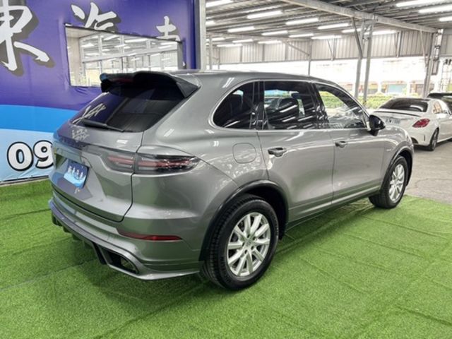 PORSCHE保時捷 CAYENNE  第4張相片