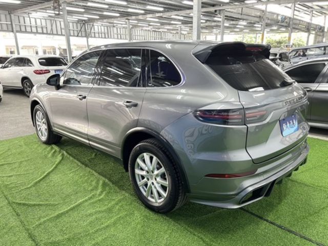 PORSCHE保時捷 CAYENNE  第5張相片