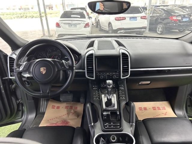 PORSCHE保時捷 CAYENNE  第7張相片