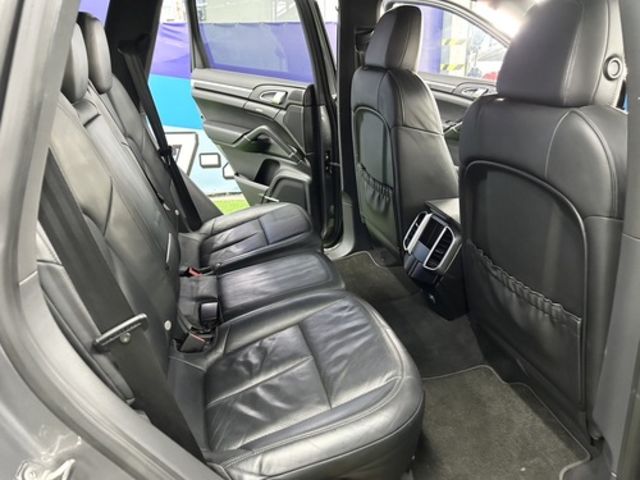 PORSCHE保時捷 CAYENNE  第11張相片