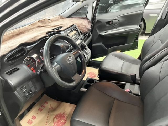 TOYOTA豐田 WISH  第7張相片