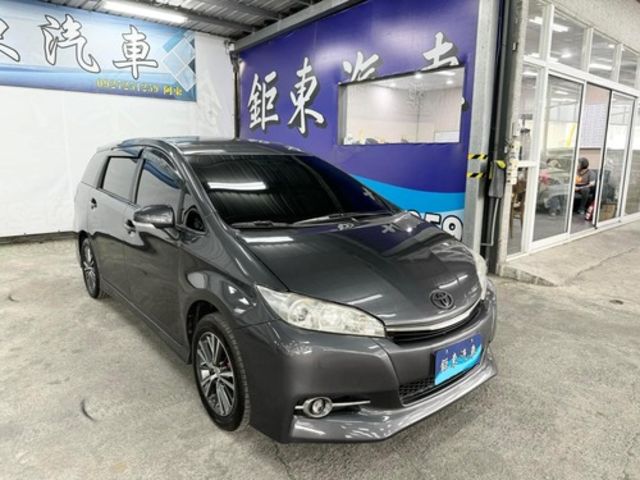 TOYOTA豐田 WISH  第3張相片