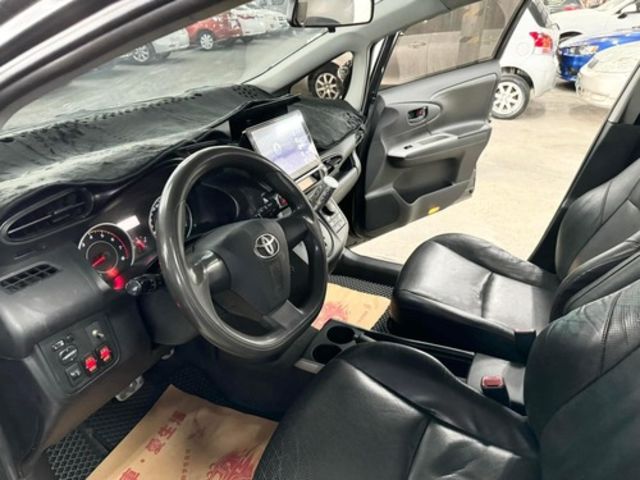 TOYOTA豐田 WISH  第7張相片