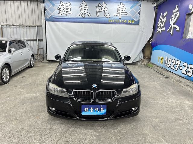 BMW寶馬 320I SEDAN ZA  第2張相片