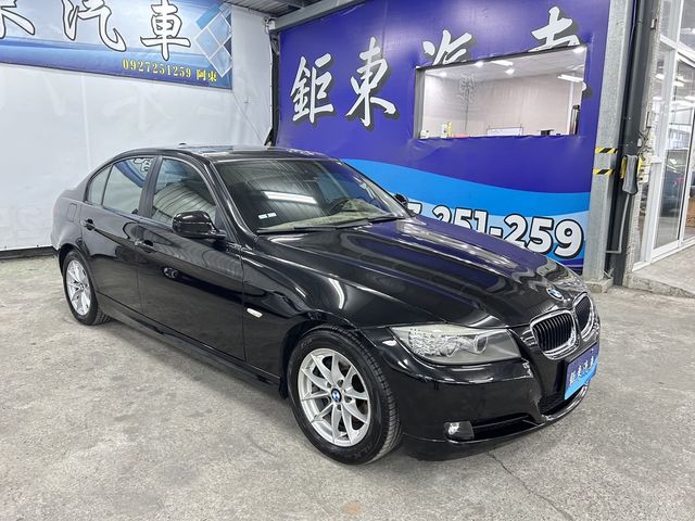 BMW寶馬 320I SEDAN ZA  第3張相片