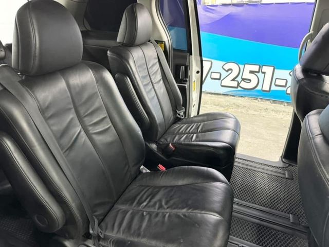 TOYOTA豐田 PREVIA  第9張相片