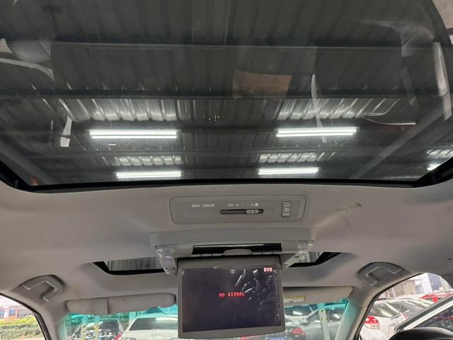 TOYOTA豐田 PREVIA  第12張相片