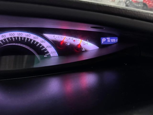 TOYOTA豐田 PREVIA  第14張相片
