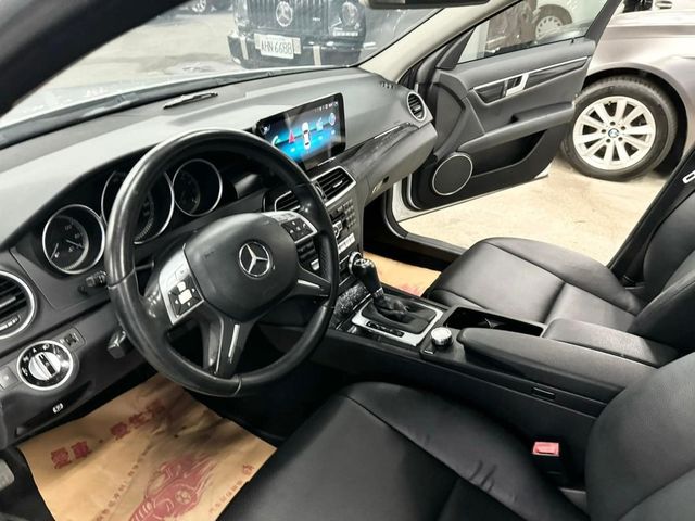 M-BENZ賓士 C180  第6張相片