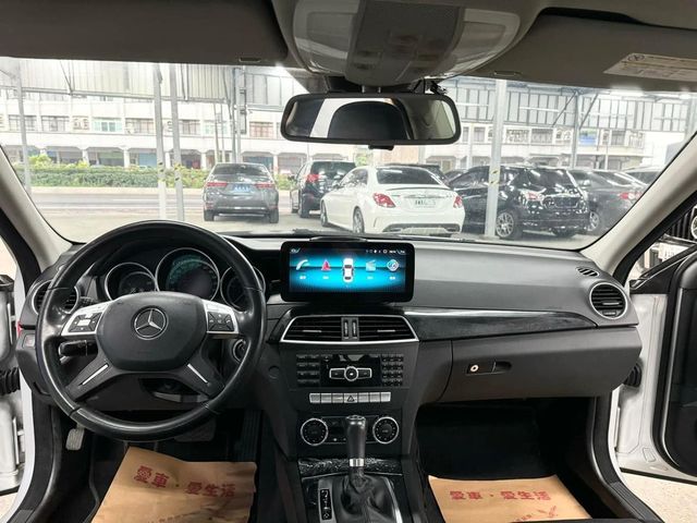 M-BENZ賓士 C180  第7張相片